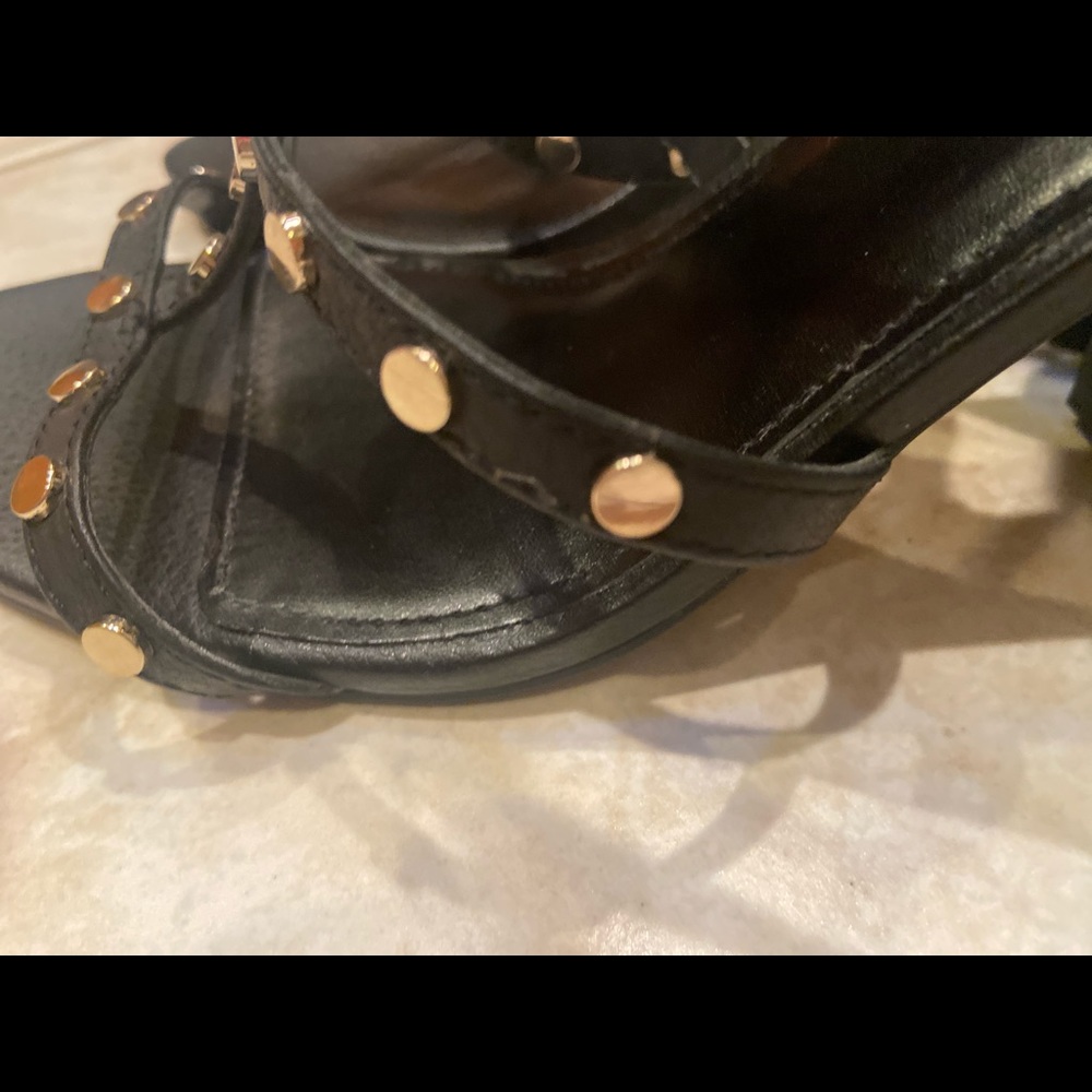 DKNY HANZ T STRAP MULE WITH STUDS - Picture 7 of 13